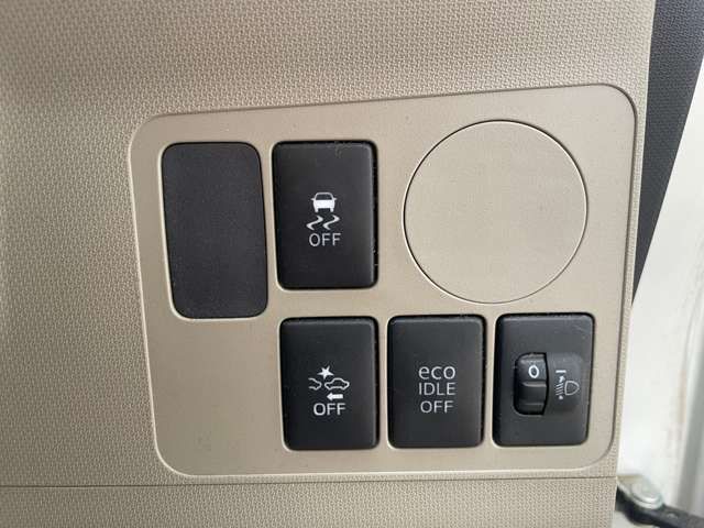 DAIHATSU MOVE 4WD 2014