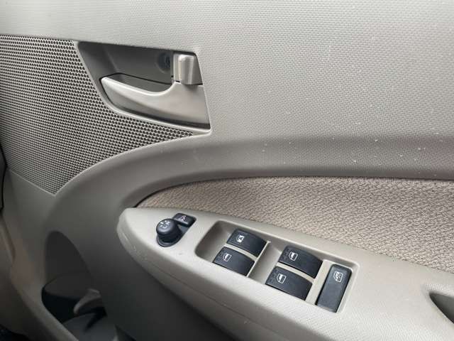 DAIHATSU MOVE 4WD 2014