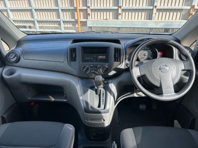 NISSAN NV200 VANETTE van 2018