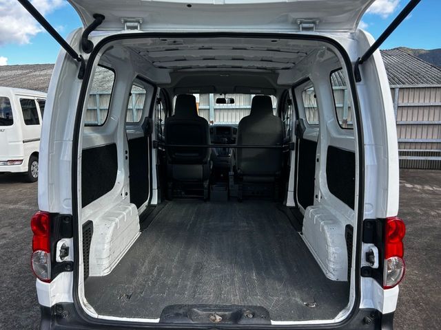 NISSAN NV200 VANETTE van 2018