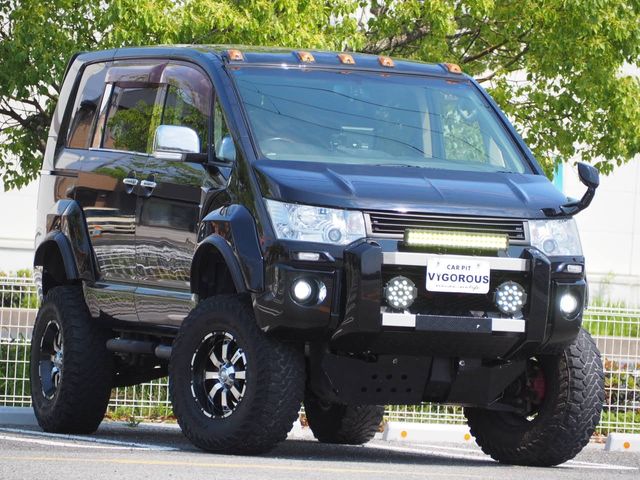 MITSUBISHI DELICA D:5 4WD 2010