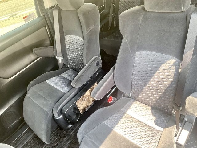 TOYOTA VELLFIRE 2015