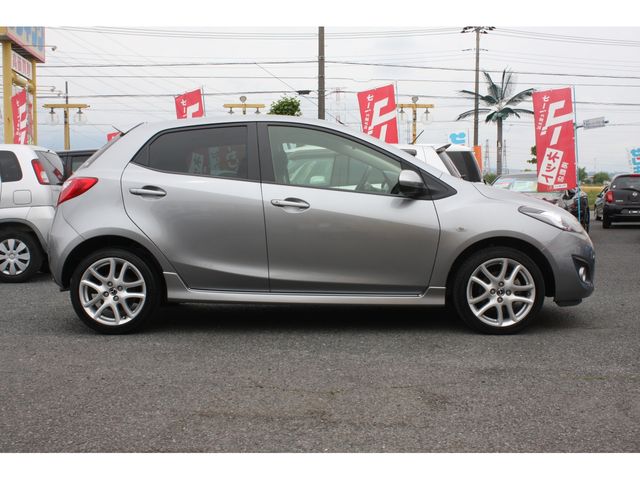 MAZDA DEMIO 2014