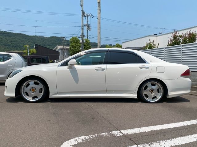 TOYOTA CROWN sedan 2012