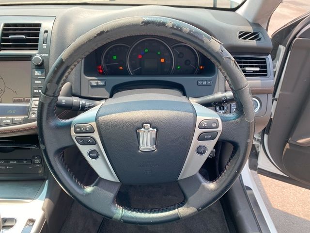 TOYOTA CROWN sedan 2012