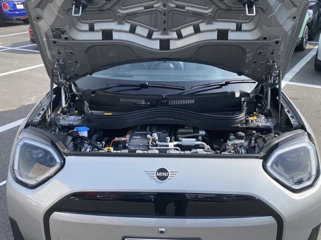 BMW MINI ACEMAN 2024