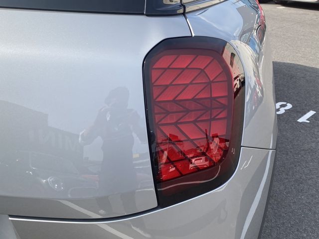 BMW MINI ACEMAN 2024