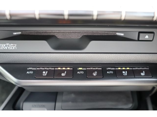 TOYOTA LEXUS UX300e 2021