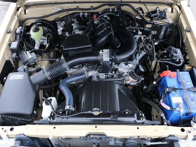 TOYOTA LANDCRUISER van 2015