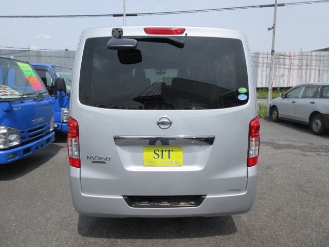 NISSAN NV350 CARAVAN 2020