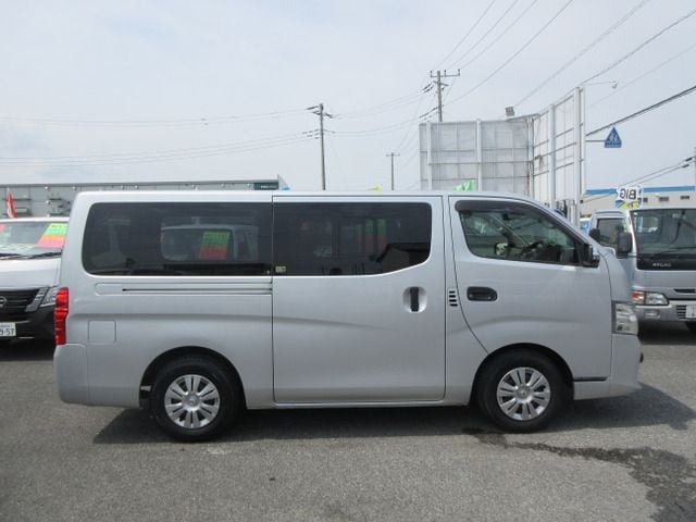 NISSAN NV350 CARAVAN 2020