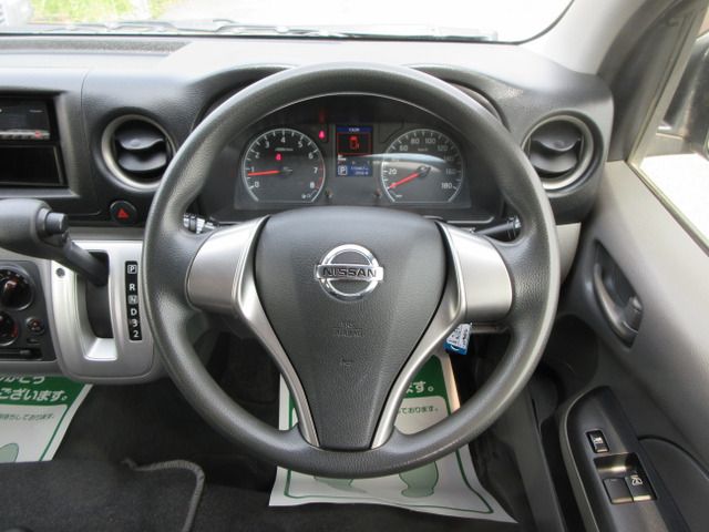 NISSAN NV350 CARAVAN 2020