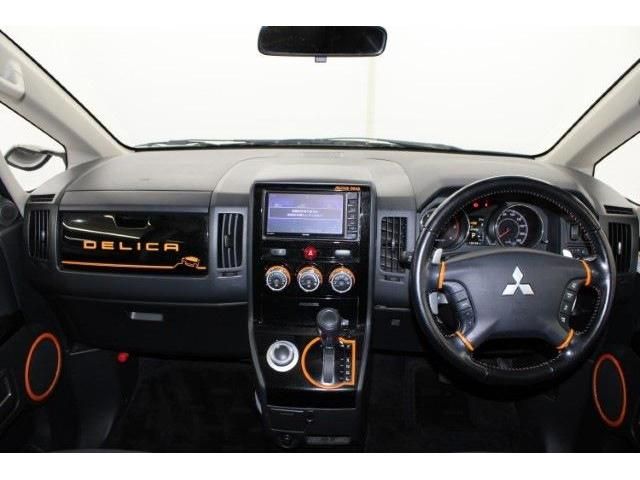 MITSUBISHI DELICA D:5 4WD 2017