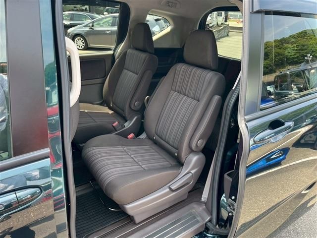 HONDA FREED HYBRID 2019