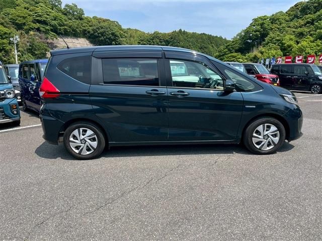 HONDA FREED HYBRID 2019