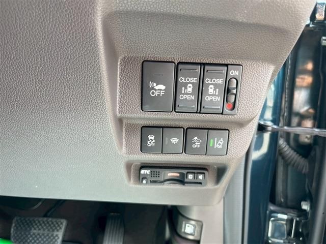 HONDA FREED HYBRID 2019