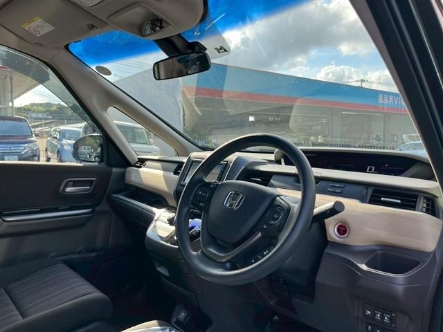 HONDA FREED HYBRID 2019