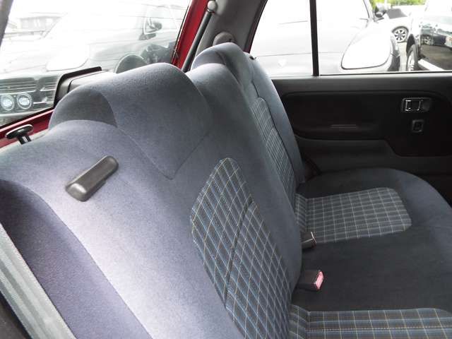 DAIHATSU MIRA GINO 2002