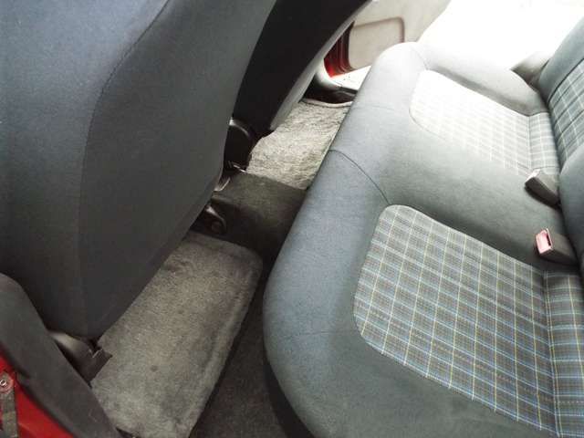 DAIHATSU MIRA GINO 2002