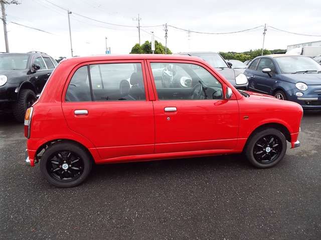 DAIHATSU MIRA GINO 2002