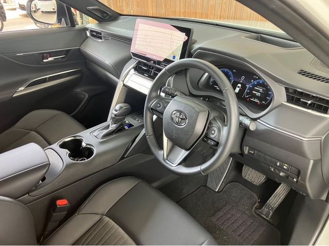 TOYOTA HARRIER 2WD 2024