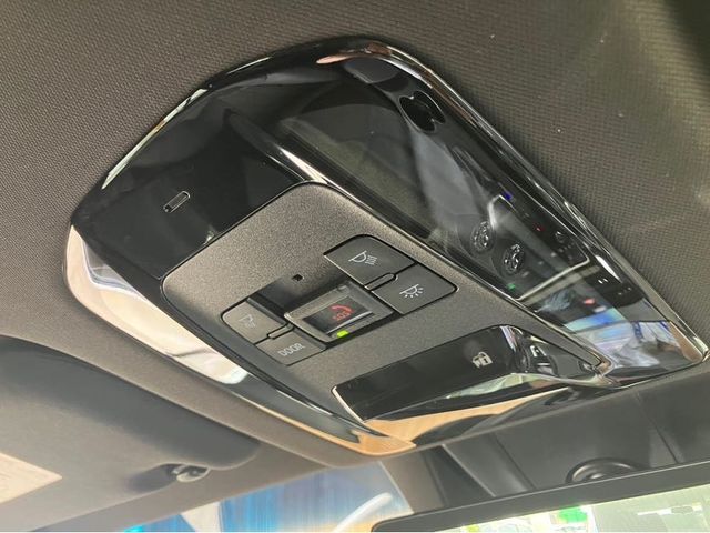 TOYOTA HARRIER 2WD 2024