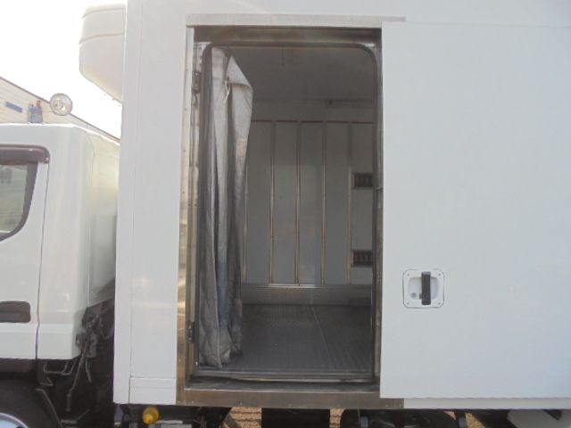 MITSUBISHI CANTER 2018