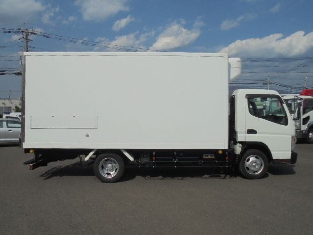 MITSUBISHI CANTER 2018