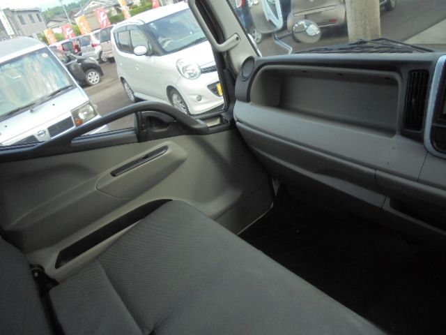 MITSUBISHI CANTER 2018