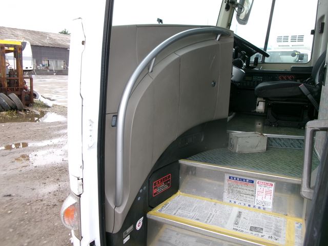 MITSUBISHI FUSOU AERO ACE 2008