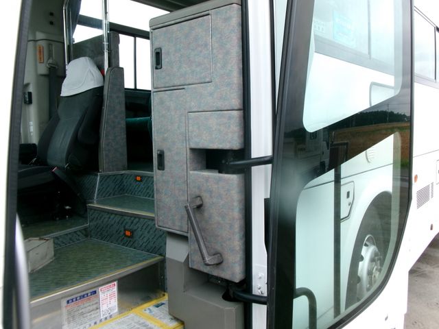 MITSUBISHI FUSOU AERO ACE 2008