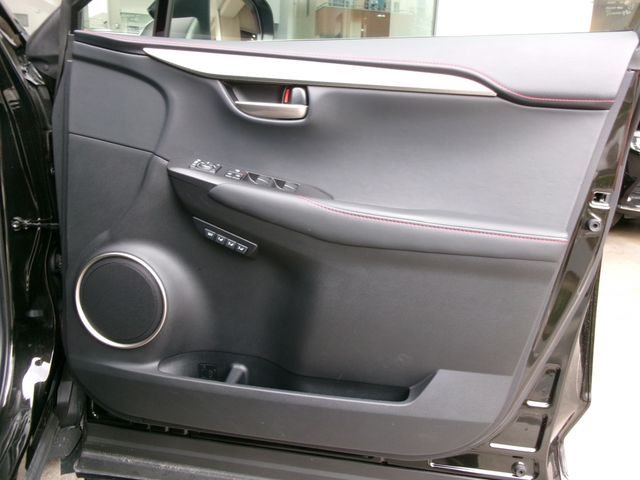 TOYOTA LEXUS NX300h 2015