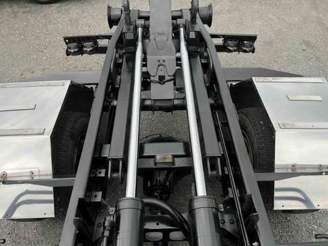 MITSUBISHI FUSOU FIGHTER 2006