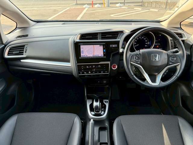 HONDA FIT HYBRID 2017