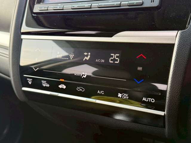 HONDA FIT HYBRID 2017