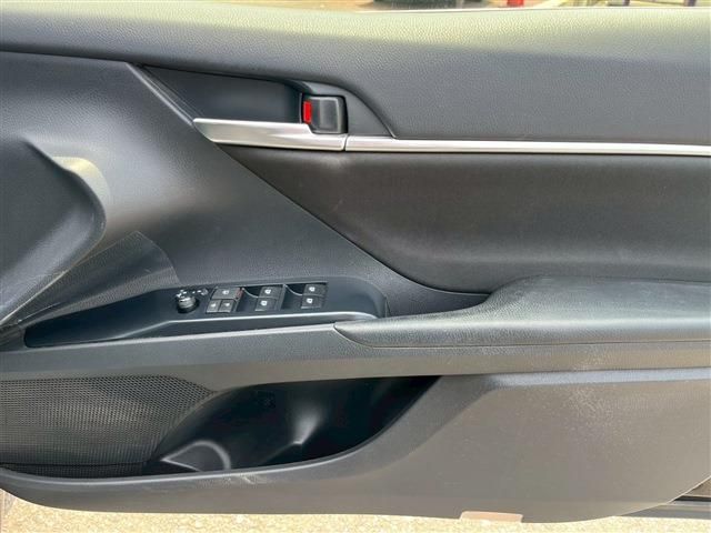 TOYOTA CAMRY HYBRID 2018