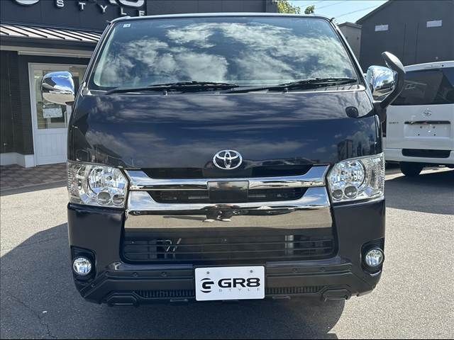 TOYOTA HIACE van 4WD 2019
