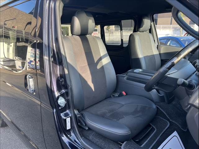 TOYOTA HIACE van 4WD 2019