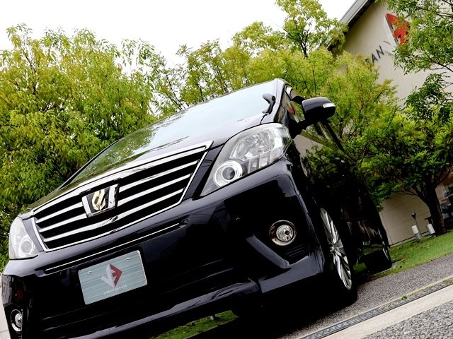 TOYOTA ALPHARD 2014