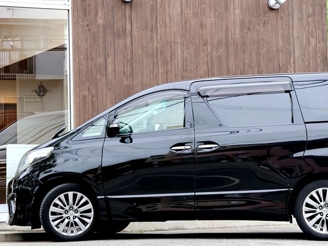 TOYOTA ALPHARD 2014