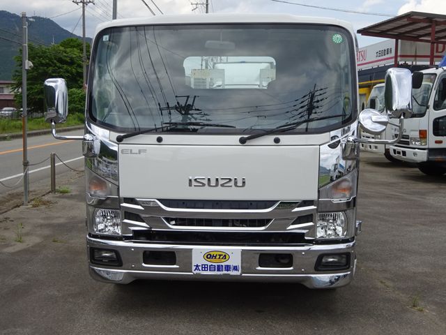 ISUZU ELF 2019