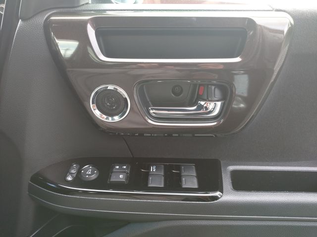 HONDA N BOX CUSTOM 2019