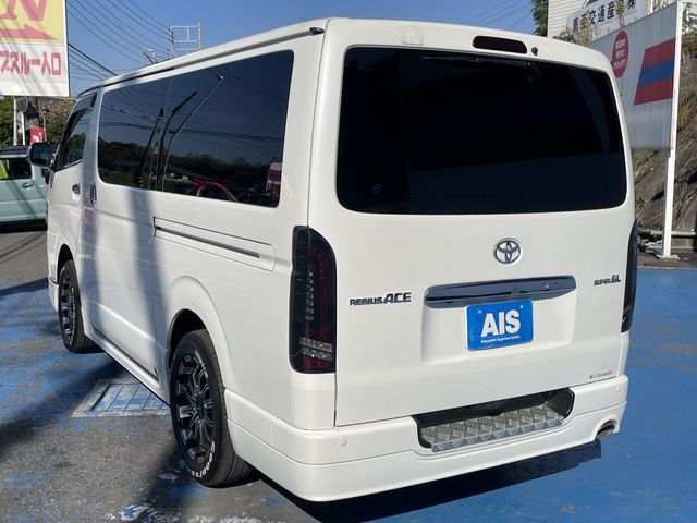 TOYOTA REGIUSACE van 4WD 2018