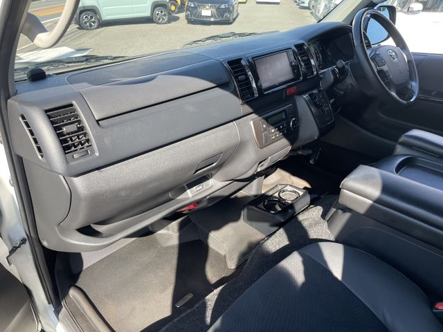 TOYOTA REGIUSACE van 4WD 2018