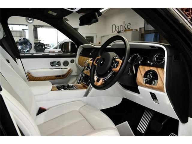 ROLLS-ROYCE ROLLS-ROYCE Cullinan 2019