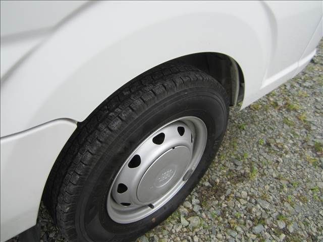 NISSAN NT100 CLIPPER 4WD 1989