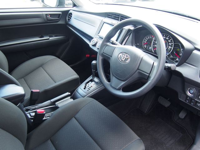 TOYOTA COROLLA AXIO 4WD 2023