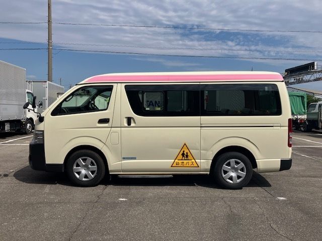 TOYOTA HIACE wagon 2015