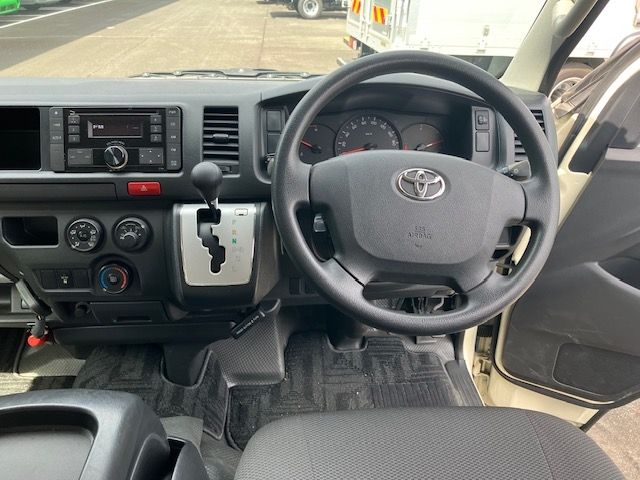 TOYOTA HIACE wagon 2015