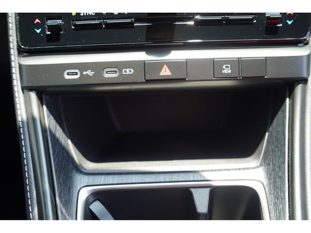 TOYOTA LEXUS LBX 2024